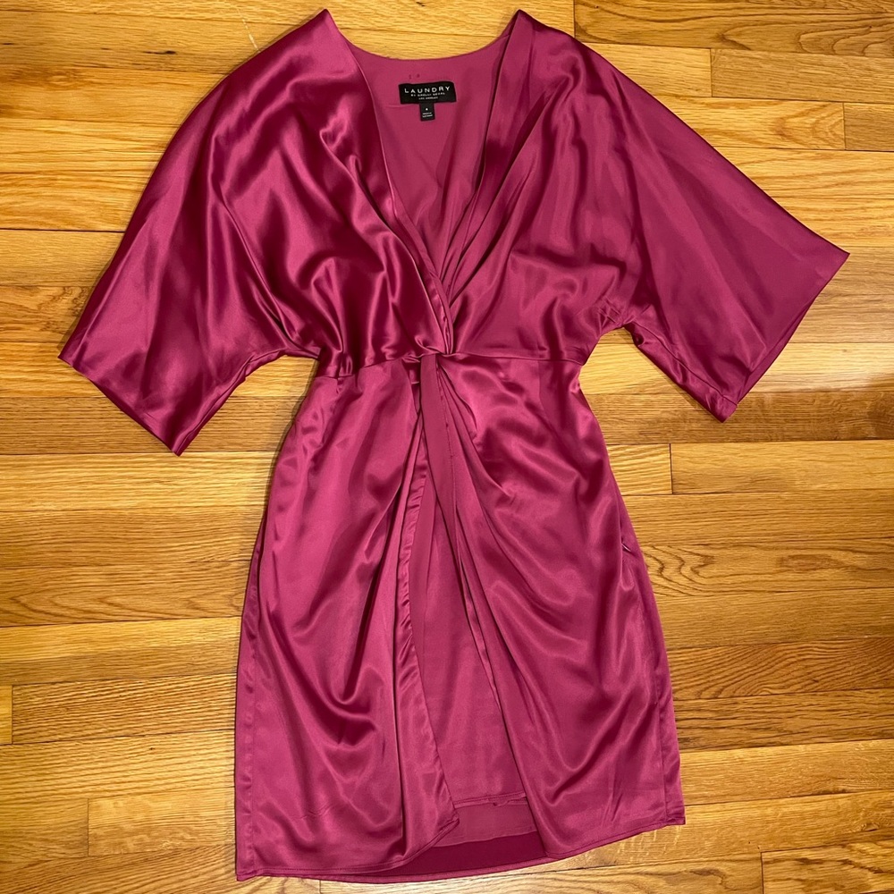 Laundry by Shelli Segal, size 4, worn once